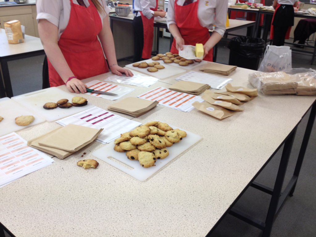 A long day of production ahead of our sales event at #ManchesterAirport.