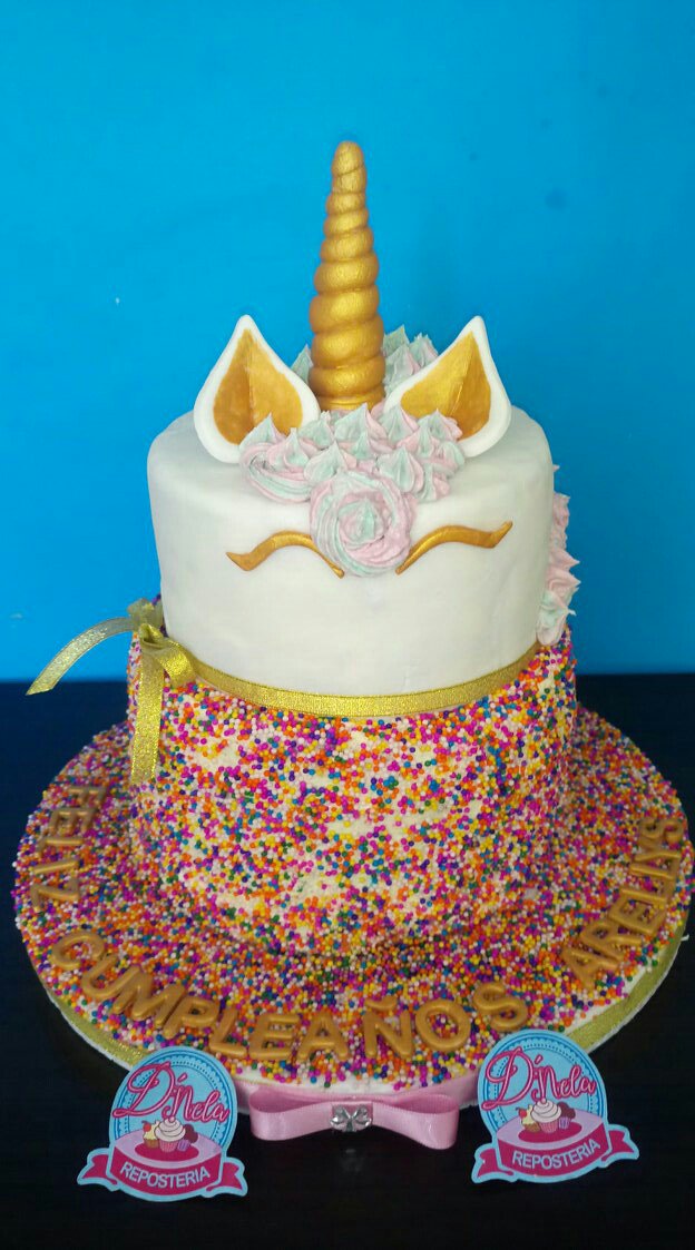 DNelaReposteria's tweet photo. Hermosa torta de Unicornio y grageas.
#DNela
#TortaCumpleaños https://t.co/Mllrbmfxcz