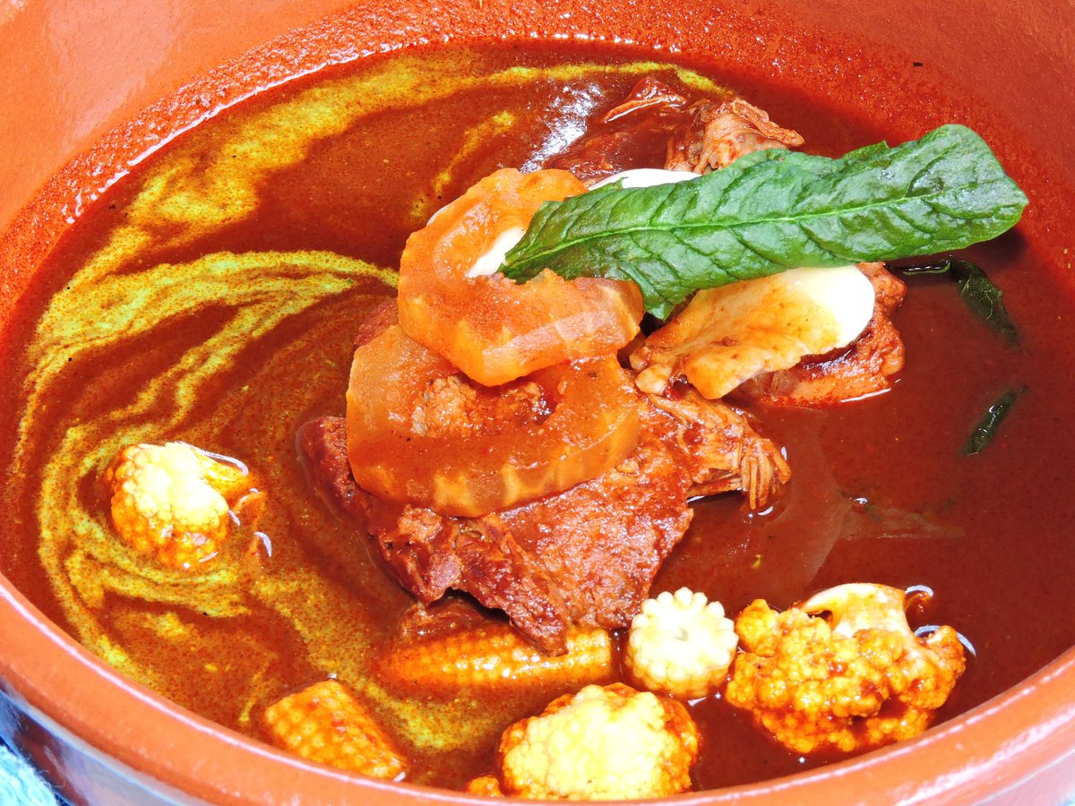GustoCuernavaca's tweet photo. #BuenJueves Uno de nuestros platillos de temporada que te va a encantar #Clemole de rabo de toro #SeMeAntoja #Delicioso #Cuernavaca π₯πͺπ΄π΄ππ¬οΈπΎπ₯π https://t.co/YwTBiyDgT2