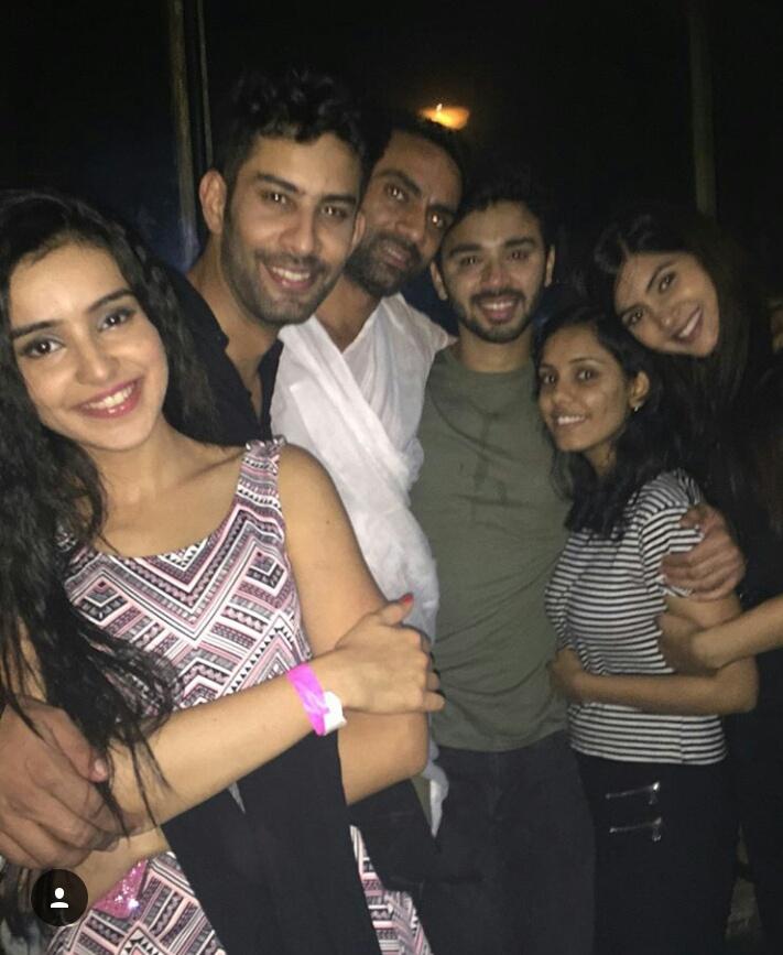 PUJASAHA24h's tweet photo. Dis is d best cast of tv dis cast deserved a season 2. Give them a season 2 #BringBackSwabhimaa with the same cast @ColorsTV @rajshri @rajcheerfull @rajshrifilms @rajshriFoundatn @soorajbarjatya @kavitabarjatya @jessuGeorge @mnysha https://t.co/TftUaQWxPv