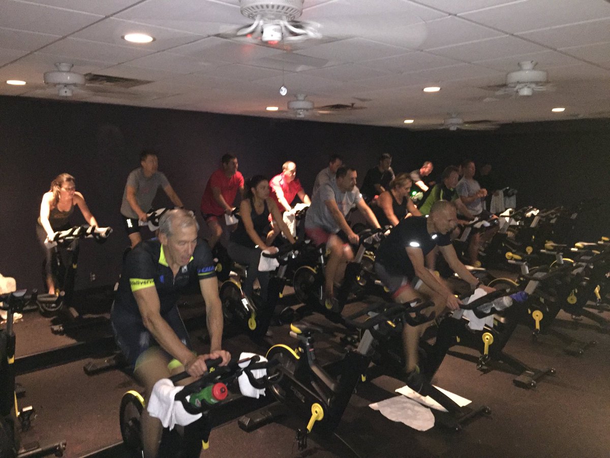 stvlcktt's tweet photo. Thanksgiving morning ride at Blairwood. New IC7 bikes!
#thankyouchrismike&amp;blairwood. #newstandardoftraining https://t.co/ILfZXzSX8W