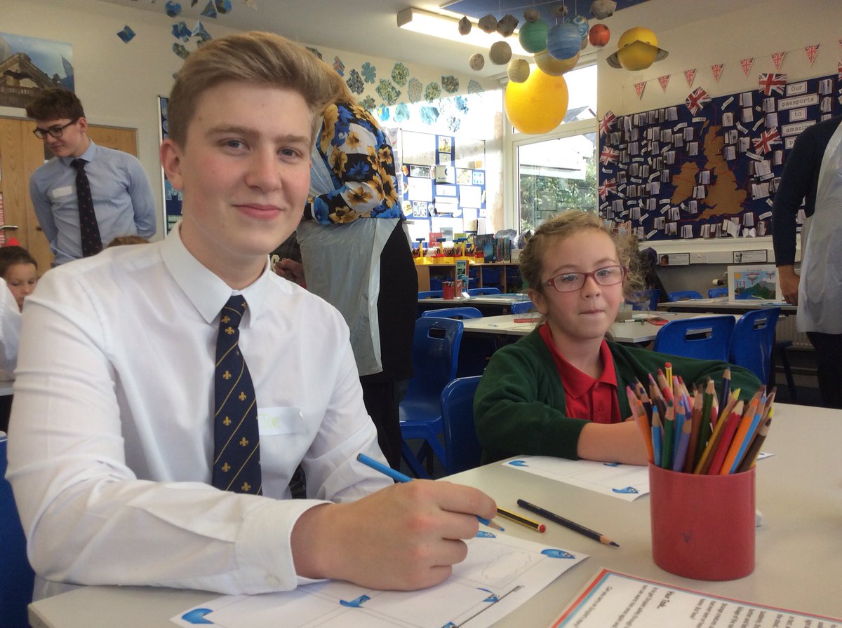 LRGSInspirUS's tweet photo. It is still wet outside and we are glad to be inside learning about the hydrological cycle with some amazing kids! https://t.co/sXQWuHbOsG