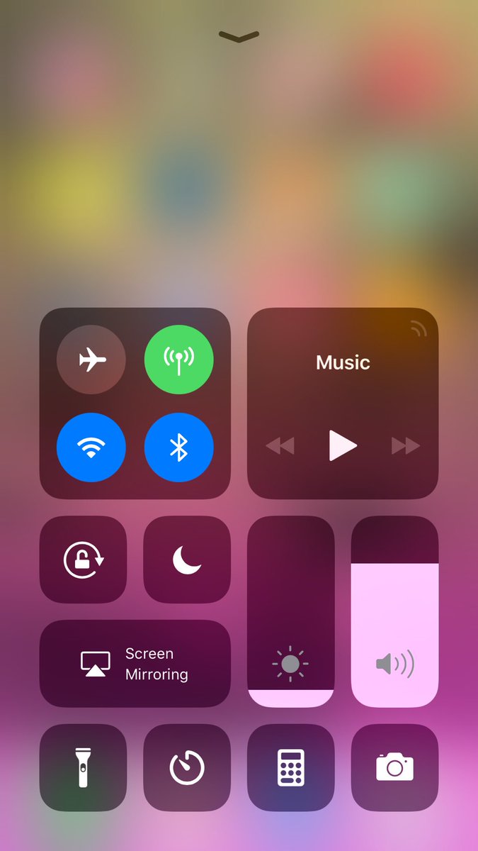 bhoette23's tweet photo. When you finally update your phone, and your mind momentarily frazzles because you have to read hieroglyphics now  😱 https://t.co/EscnhbXnXc