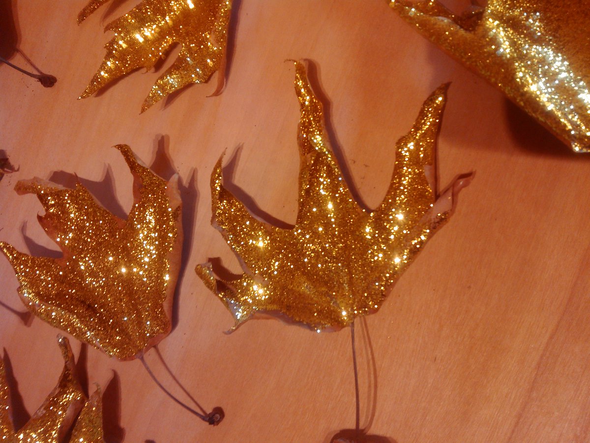 HandASDecoratio tweet picture