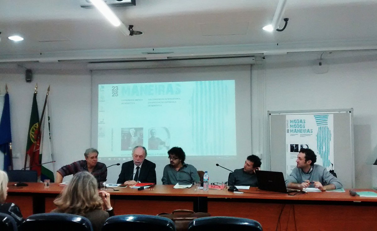 GESCsemiotica's tweet photo. Mesa GESC en el Congreso 'Modas, modos, maneras': Pablo Francescutti, Rayco González, Marcello Serra y Oscar Gómez. Modera Jorge Lozano #HistoriaDelPresente #Document  #ModasModosManeras #AnálisisDelDocumento https://t.co/gqSWsEr3QW