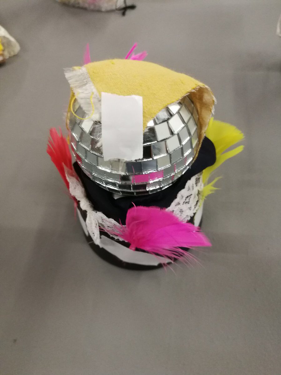 BreakdownBolton's tweet photo. Another great workshop yesterday. Join us next Wednesday for more... #dragonsden #journeys #bolton @Market_PlaceSC #neogallery https://t.co/B0g4LcWFPh