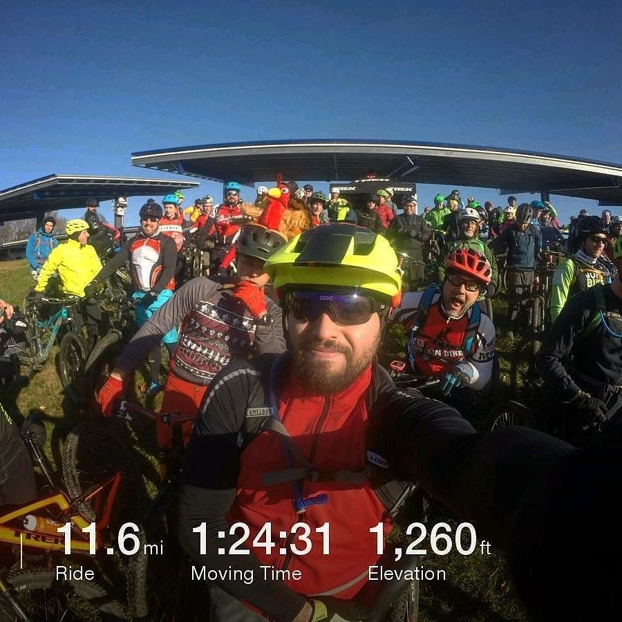 KEMC2k6's tweet photo. Awesome #Cranksgiving ride! #mtb #mountainbiker #mountainbike #mvdmountainbikers #MVDCrew #mtblife https://t.co/Q8Ev1JUDah