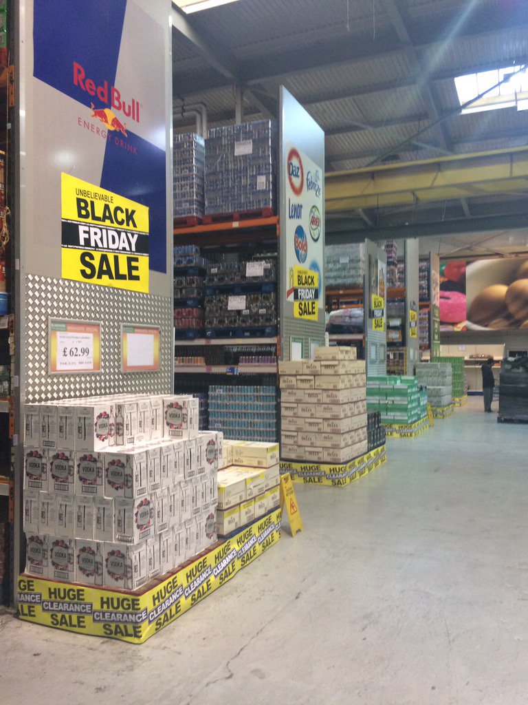 #blackfriday is coming to @AFBwholesale get down to your local depot for some fantastic deals #wigig #blakefriday 👀👌