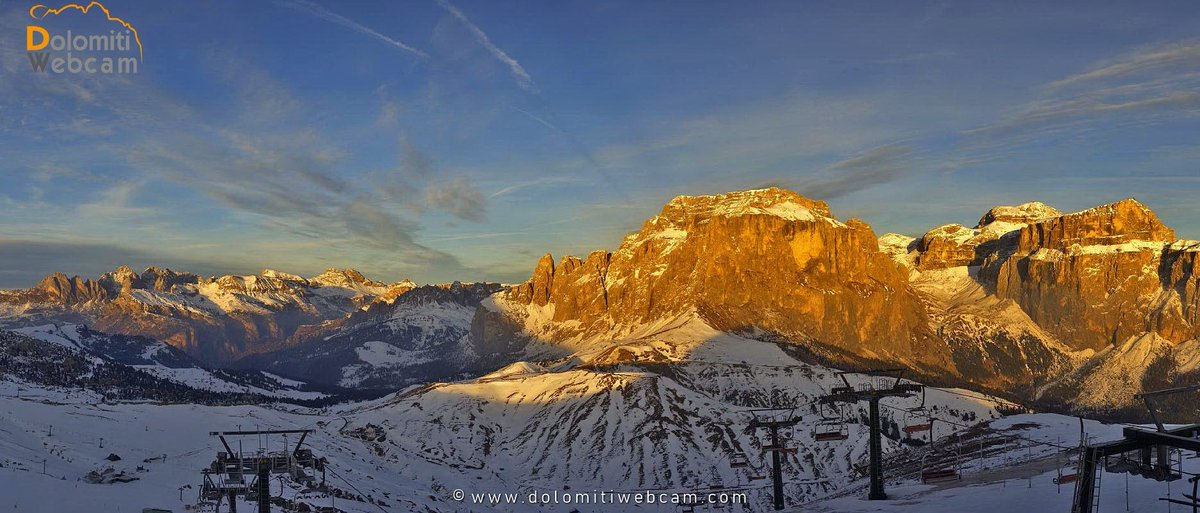 Spettacolari le #webcam al tramonto questa sera #valdifassa #dolomiti #canazei #pordoi #catinaccio #vigodifassa
