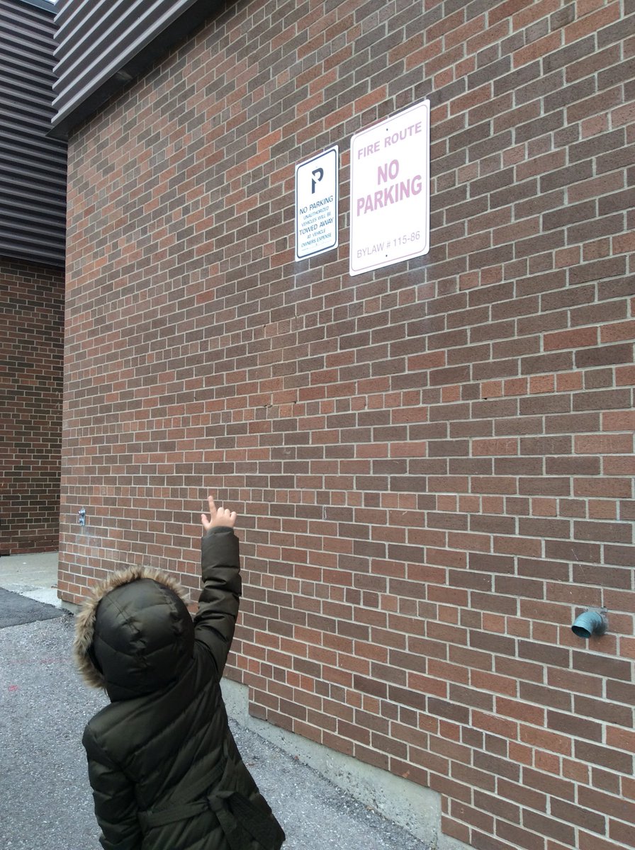 #signs are everywhere! Use environmental print to teach early reading skills #klp <a href="/TCDSBSpeechLang/">TCDSB SpeechLanguage</a> #speechandlanguage