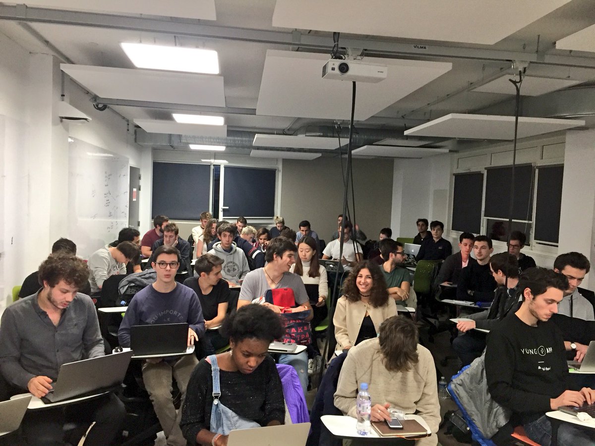 youssefrahoui's tweet photo. Partage de mon expérience entrepreneuriale @madmagz avec les étudiants de #webschoolfactory https://t.co/MnBb6fmu9e
