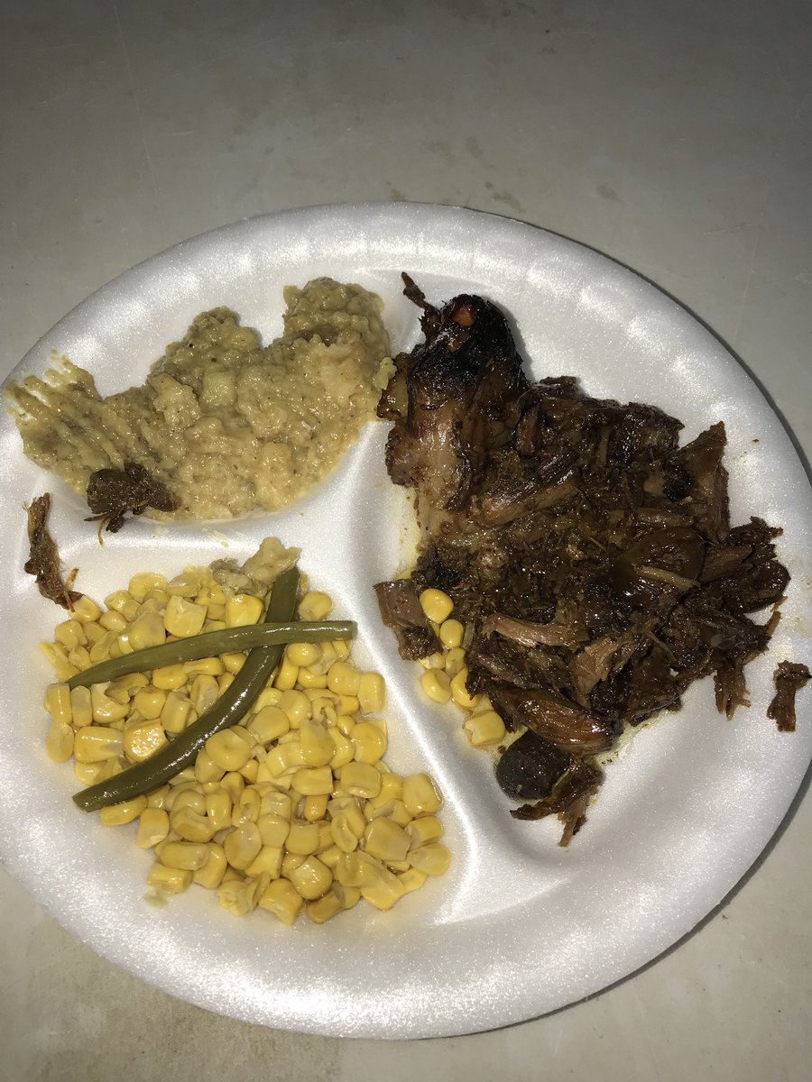 T_Raww27's tweet photo. @GordonRamsay  what do you think of our deployment thanksgiving meal? https://t.co/RE4jvIAQdC