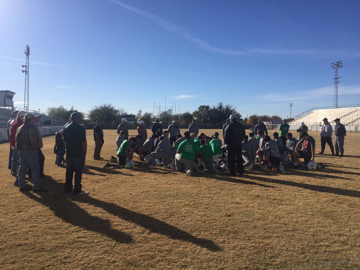 Coach Russell Lucas tweet media