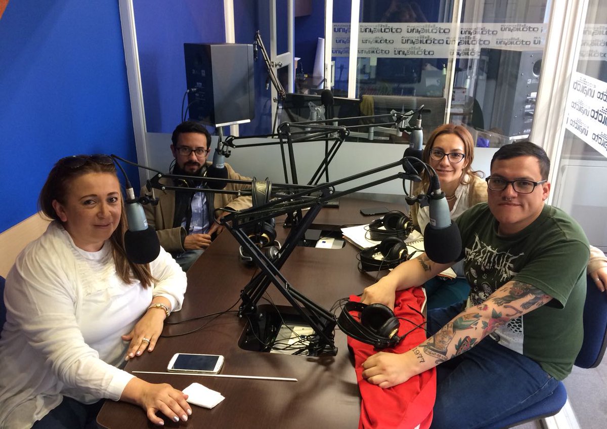 Unipilotoradio's tweet photo. #Felizjueves #EnVivo #Historiarte, hoy #cierre de #Temporada 2017 @IndisciplinaC  por @Unipilotoradio ://www.unipiloto.edu.co/emisora/ desde @UPilotoOficial #UnPedacitoDeColombia https://t.co/jA9fjumM8V