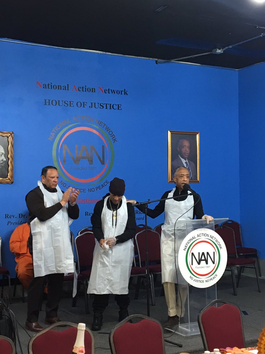 TheRevAl's tweet photo. NUL's Marc Morial &amp; Korey Wise of the Central Park 5 join me to welcome everyone to NAN's Annual Community Thanksgiving Dinner. https://t.co/OnTepIesbu