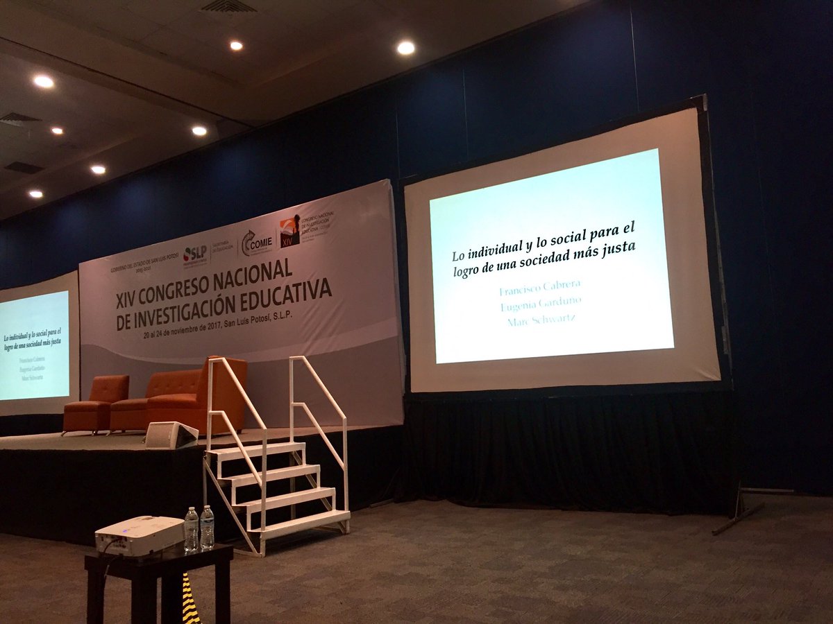 flores_crespo's tweet photo. Excelente simposio organizado por colegas del @CREFAL_Oficial en #XIVCNIE @comiemx.
Trata el tema de educación y justicia social incluyendo la perspectiva de neurociencias, y por tanto, individual. #BienAhí @eugeniagarduno, @fcabrerahz y #MarkSchwartz https://t.co/9VBjthvNIS