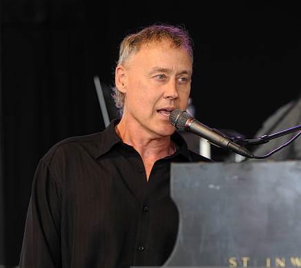  HAPPY 63rd BIRTHDAY Bruce Hornsby 
Remember when the days were long
 