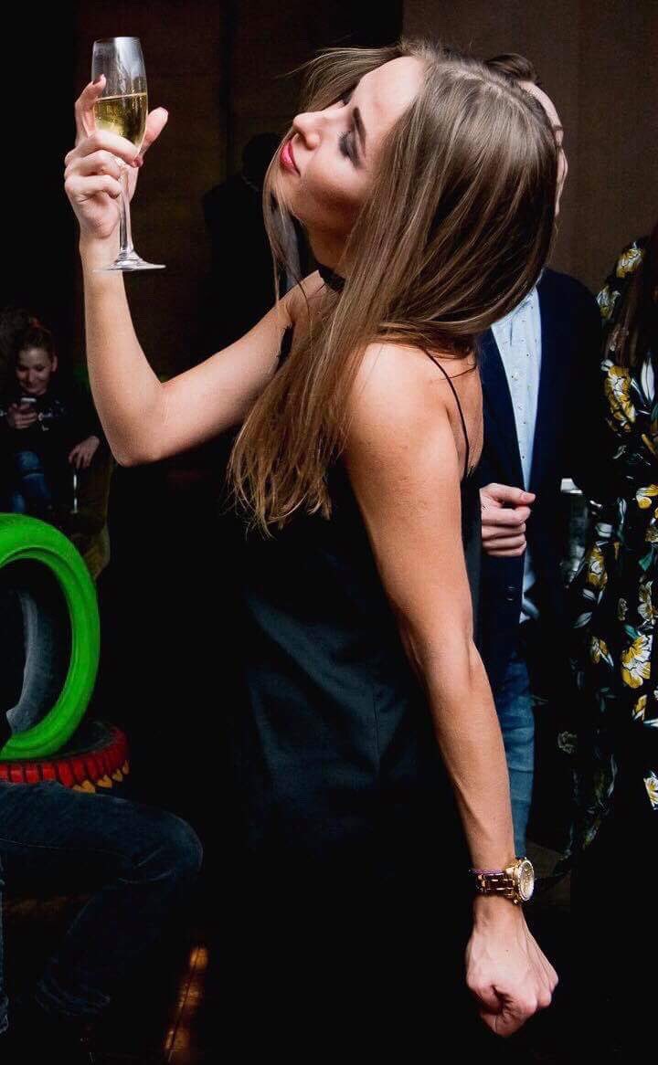 Put your spin on celebration. Remix your holiday with our special Special accommodation offer! Live New Year Party up with @VeuveClicquot champagne during New Year Night in Living Room.
deals.whotels.com/W-St-Petersbur…
#REMIX2018 #WSTPETERSBURG