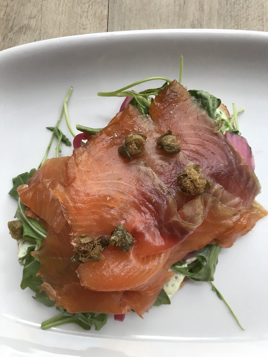 TheBauerKitchen's tweet photo. Our #DailySandwich is an open faced house smoked salmon with herb cream cheese, crispy capers, pickled onion & arugula on house made sourdough #whatsforlunchkw #eatlocal #fresh #sandwich #housemade https://t.co/J7XClGMOrL