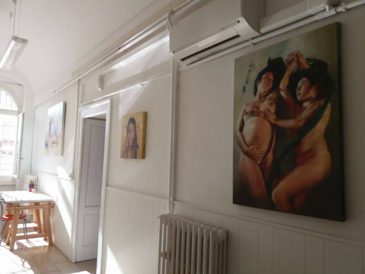 LabUM2017's tweet photo. La mostra "Le danze dei risvegli" è ancora in corso... passate a visitarla! Ingresso gratuito
#staffettarossa #nonsolo25novembre #mostra #pittura #arte #WeAreinPuglia https://t.co/bDCifyp8ys