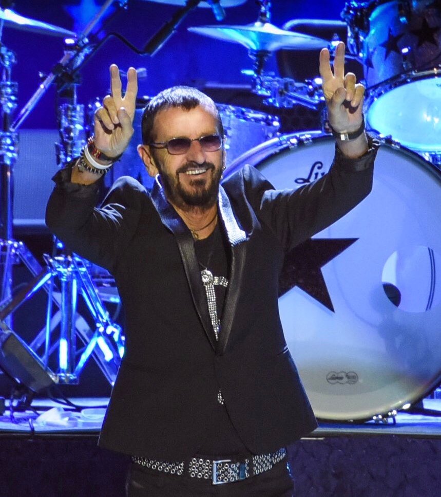 Happy Thanksgiving everyone peace and love 😎✌️🌟💖🎶🌺🍒☮️