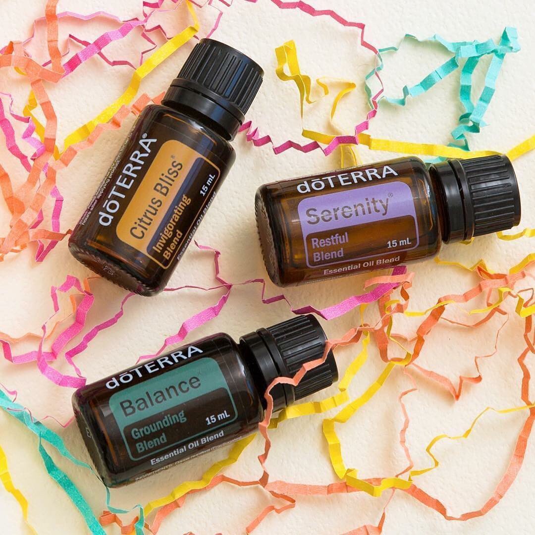 Aceites escenciales #doterra para aplicar tópicamente, en difusor, en alimentos y bebidas, para aliviar el cuerpo y la mente 💆🏻‍♀️💆🏻‍♂️ de venta en #culinariavegetal Mérida 140 #coloniaromanorte y en Alejandro Dumas 16 #polanco #mexicocityvegan
