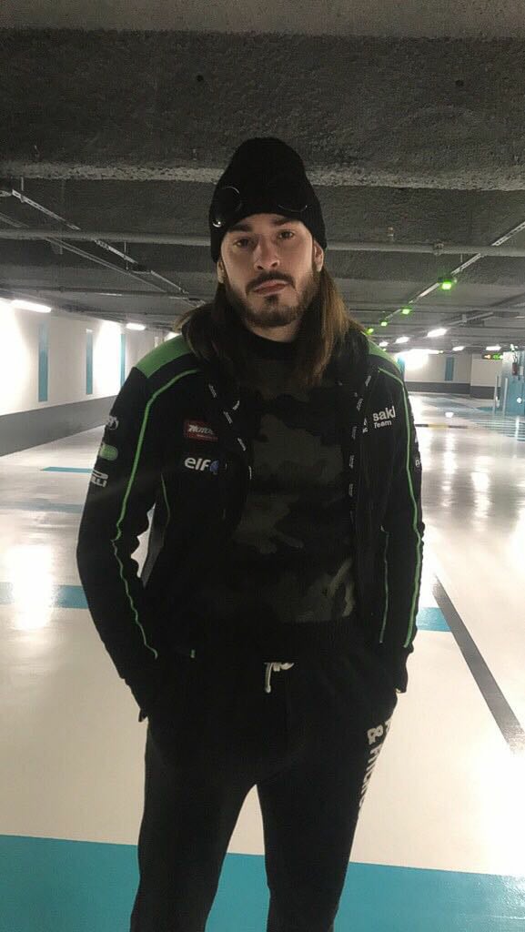 Sch_Mathafack's tweet photo. « On a grandi dans un garage à niveaux... » 
#Mathafack #LaPatienceUneVertu https://t.co/BadsjjWWrN