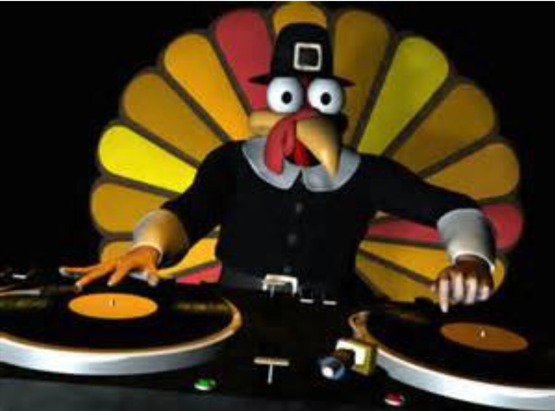 RogerGilbertLaw's tweet photo. Happy Thanksgiving to all my Twitter friends! Have a wonderful day! #HappyThanksgiving #FOLLOW #alwaysfollowsback https://t.co/T88N3RsIU0