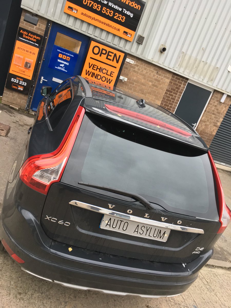 AutoAsylumWilts's tweet photo. We fitted Carbon 18% Dark Smoke Premium Window Film to this #67plate Volvo XC60 from @johnsonscars Swindon.
Professional Window Tinting at Auto Asylum Swindon Ltd #windowtintingswindon #autoasylumswindon #volvo #volvoxc60 #tintedwindows https://t.co/wKzscaNe3M