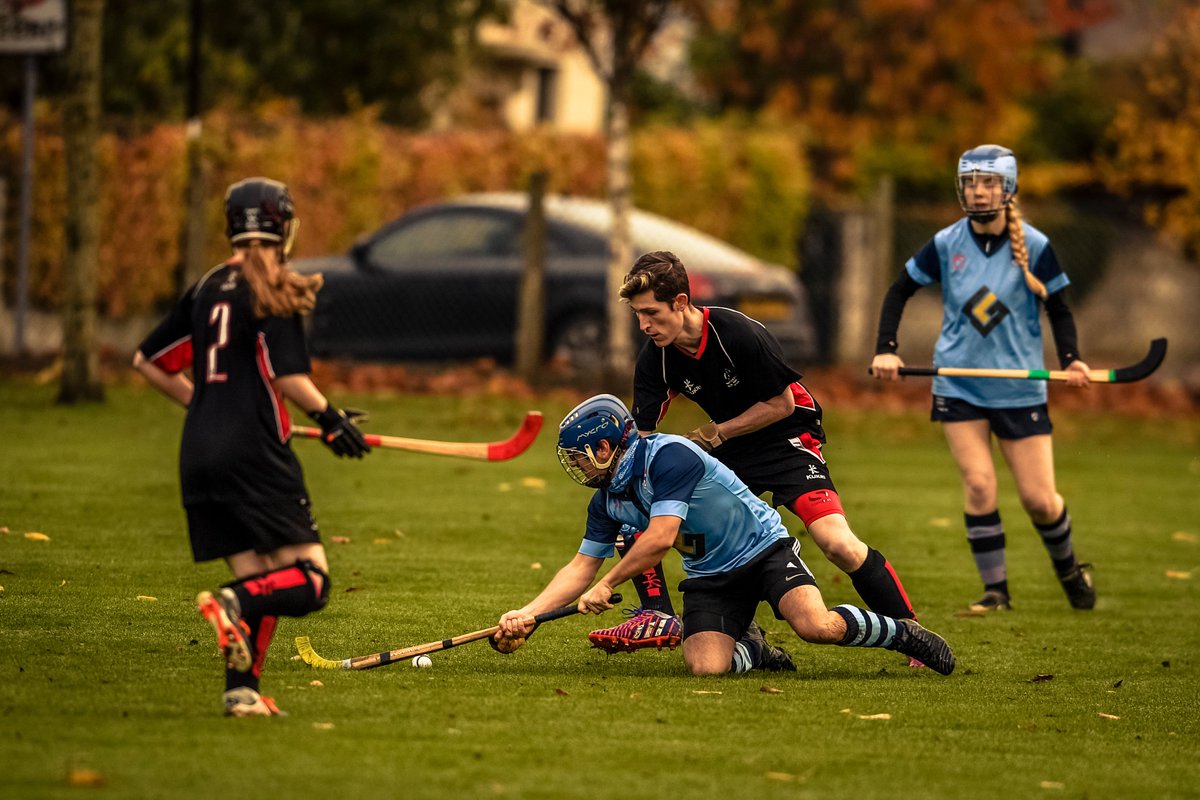 <a href="/SaintsSport/">Saints Sport</a> played host to the first mixed-gender shinty match last week. Men and women played together in the  inaugural Varsity Series matches between St Andrews and Dundee University, with St Andrews ultimately taking home the trophy.