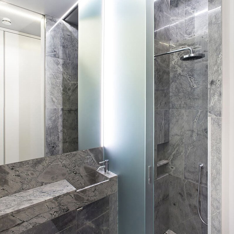 GDStones's tweet photo. Our Atlantic Lava stone features throughout this residential refurbishment in Montagu Mansions, Marylebone, London. This stone is ideal for internal or external application, is acid resistant so can be used as a kitchen work top, also a vanity top. https://t.co/A1mncW1gly https://t.co/TTnPHpBcxb