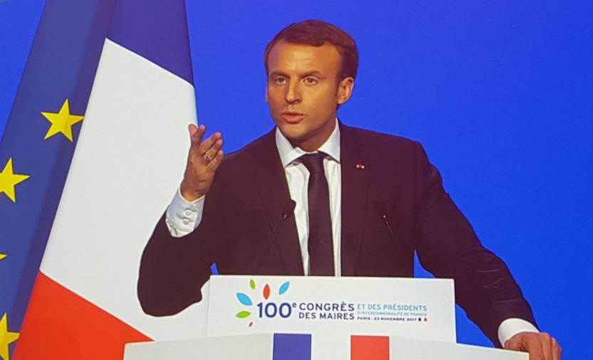 M_Orphelin's tweet image. Réforme profonde de la fiscalité locale, droit d'expérimentation (par révision constitution), conférence de consensus sur le #logement.  Discours clair et engageant d'@EmmanuelMacron devant les Maires ! #AMF2017 #Salondesmaires2017