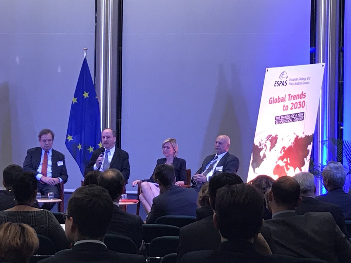 alexekkelenkamp's tweet photo. Another great point by @CLefflerEU at #ESPAS17: we should not focus on risk management, but on opportunity management. https://t.co/TmJyRzXeO5