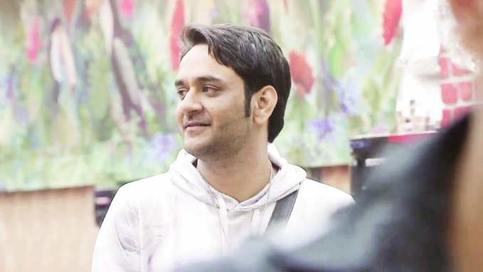 KayaniNayyab's tweet photo. Who do you like most in the house...??? 
#ShilpaShindhe #VikasGupta 
Like ♥ for Vikas Gupta
RT🔁 for Shilpa

#WeSupportVikas #BB11 https://t.co/ILLRh5lklb