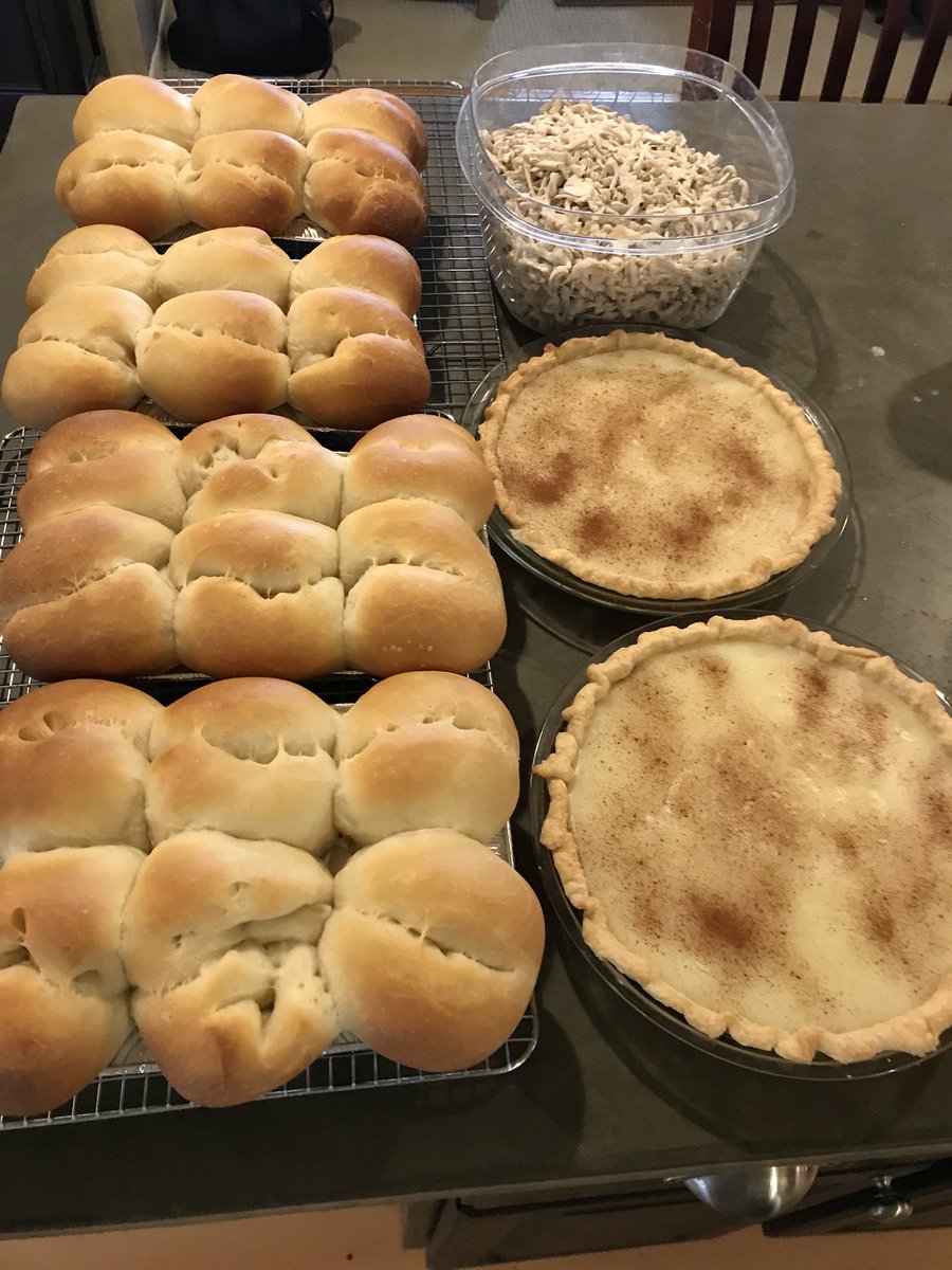 SchmittGrace's tweet photo. Starting genetics on Monday-thought I would share all the food I made is phenotypically similar and molecularly the same! Happy Thanksgiving to all the π¦ I love having in class π! #WeAreWayne #tanfood #GoCarbs! https://t.co/sdfIFbU04Z