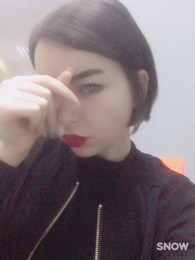 jungkooknotes's tweet photo. хотя бы раз в год можно накраситься на работу https://t.co/xClyIeeQcd