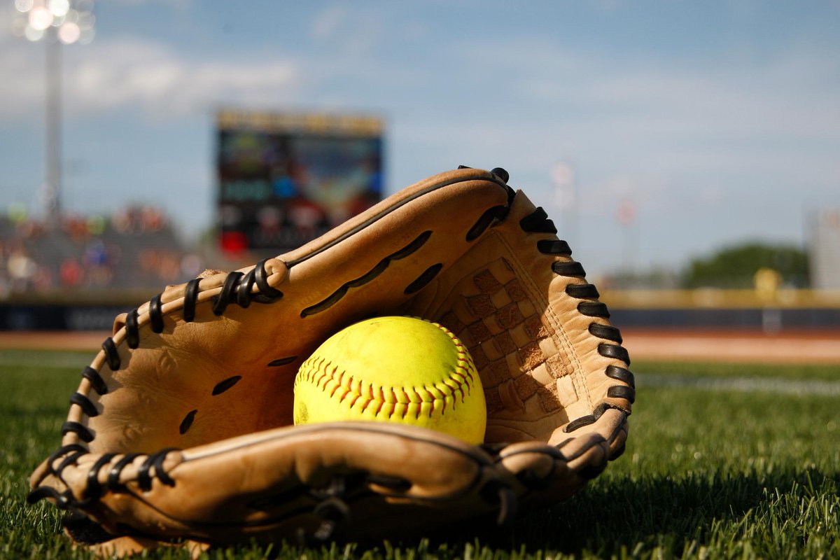 NCAA Softball tweet media