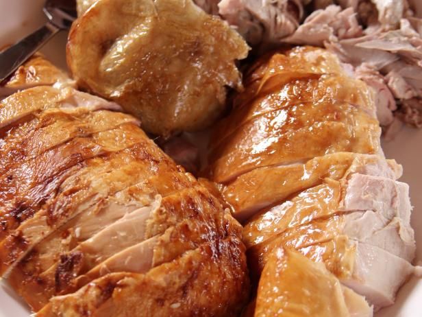TexasStarWhisky's tweet photo. Happy Thanksgiving from #TrinityRiverDistillery! Add some extra flare to the dinner table this year with this Maple-Turkey recipe from @FoodNetwork. We heard it tastes best with Texas Silver Star Whiskey! 🥃🍂 https://t.co/fKPaB3mE47 https://t.co/BZ2nRKoMxQ