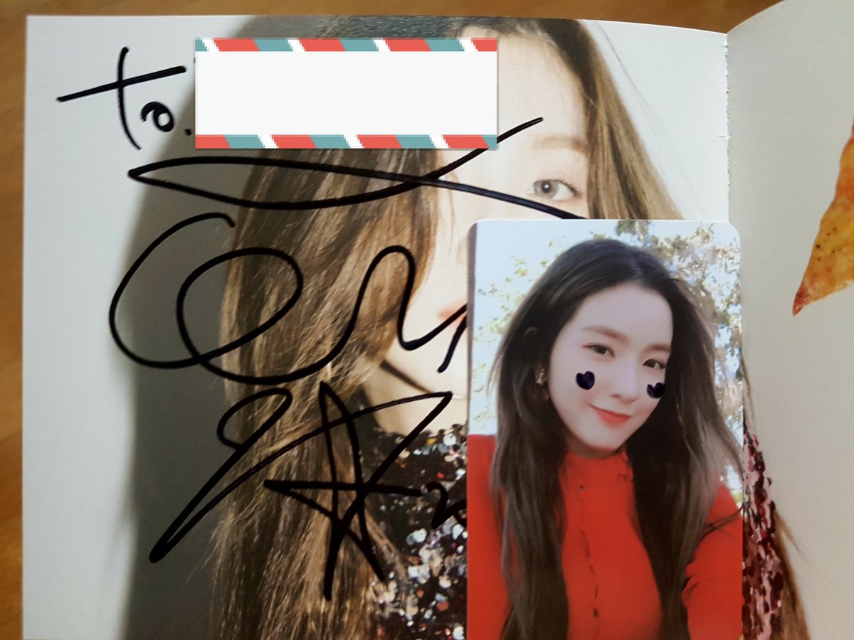 RV_WorkShop's tweet photo. 171123 여의도 팬싸 후기

#주현

1. 앨범 50장 중에 12장 연속으로 요 포카 나왔다고, 버프 줘서 고맙다구 하니까 포카에 하트

2. 그 와중에 앨범을 왜이리 많이 샀냐며 타박 ㅠㅠ

2. 영상 편집 공부한 거 기억해주고, 그거로 투잡 뛰고 있다니까 "역시 능력자..." 라 말하는데 조금 부끄러웠음 https://t.co/ec2DXRmJWx