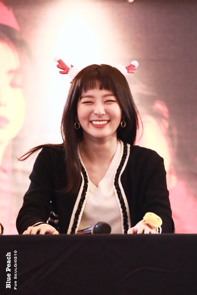 bluepeach0210's tweet photo. 20171123 여의도 팬싸인회
❤️❤️❤️
#seulgi #슬기 #레드벨벳 #RedVelvet https://t.co/C1U4BZ5Q8b