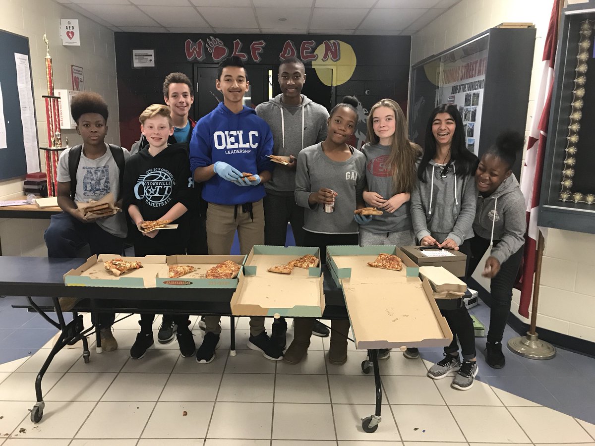 TanyaTymkiv's tweet photo. Tremendous support for #oneforanother fundraising for Kevin. Way to go @thunderwolves98 for your support and students for your leadership and help. #tsmspride https://t.co/9AUgXwZe8Z