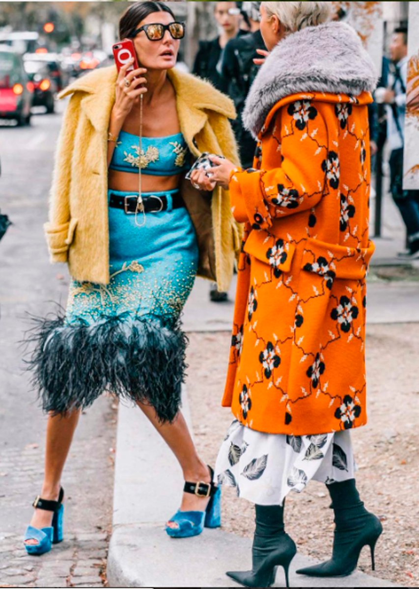 SusanaBlumesign's tweet photo. Y las faldas con bajos deflecados, también nos encantan! #LoveFlecos #LoveModa #LoveFashion #martesdeganarseguidores #Fashioninpills #Flecos #Buenosdias #felizmartes #StreetFashion #Streettrends #Vogue #modasostenible #ecochic #bohochic #fashionLover #Fashionblogguer #Modaespaña https://t.co/KF16vfKG1O