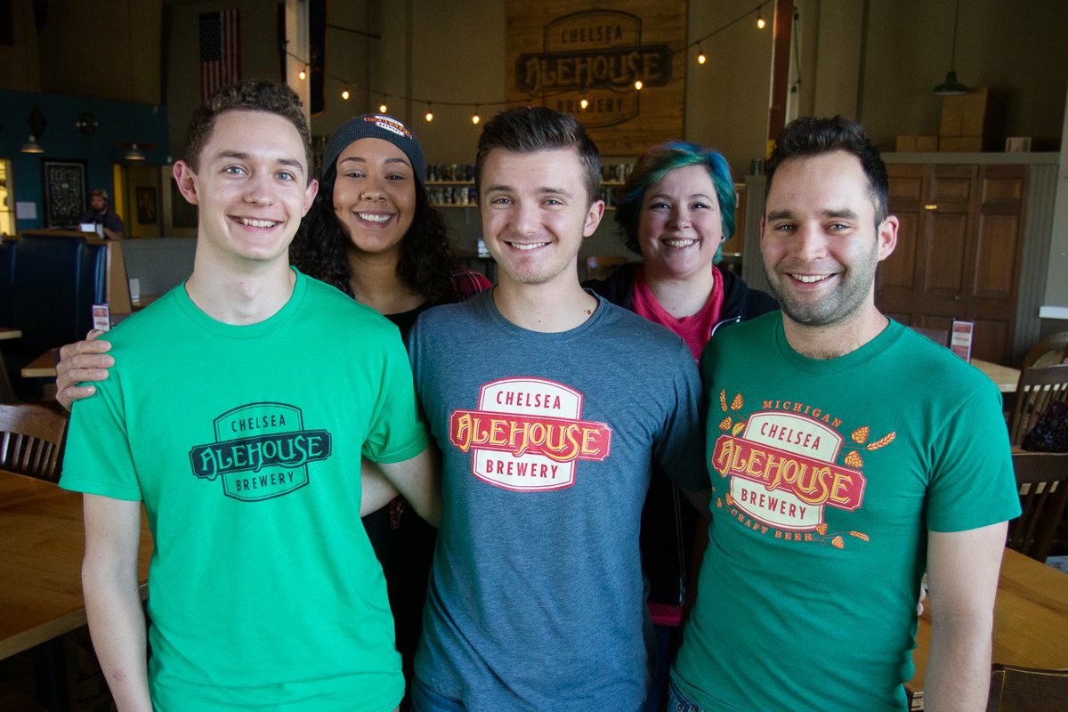 ChelseaAlehouse's tweet photo. The Chelsea Alehouse family hopes you have a great holiday! We’re closed on Thursday, but we’ll be back open for our regular hours on Friday. Cheers! https://t.co/HllkXa711f