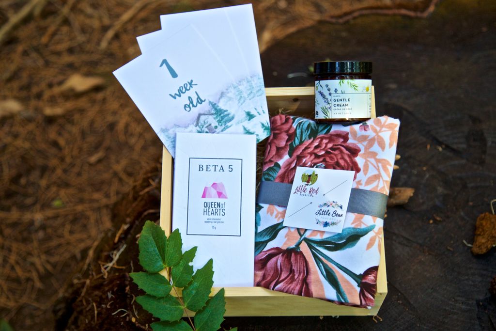 beta5chocolates's tweet photo. carefully selected treasures by @littleredbaskets contains items from artists and creators from our communities with minimal waste and reusable packaging // ❤️ Baby Red - Queen of Hearts #polygonbar and other little treasures that are perfect for a new mama & baby #giftideas https://t.co/aysODc5T2S