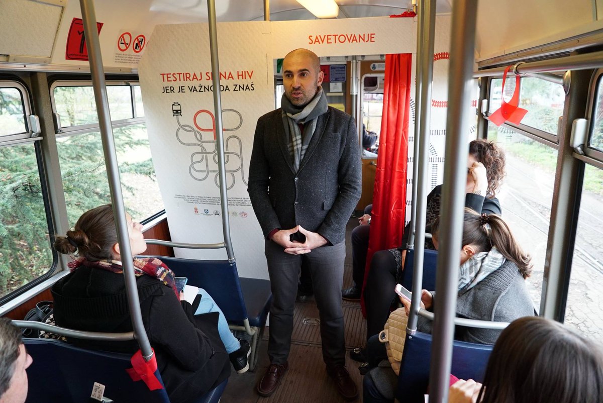 Pridružite se Evropskoj nedelji testiranja na HIV. Iskoristite priliku još danas i sutra i možete dobiti besplatno savetovanje i testiranje u tramvaju na liniji broj 2. Tramvaj saobraća do 22h.