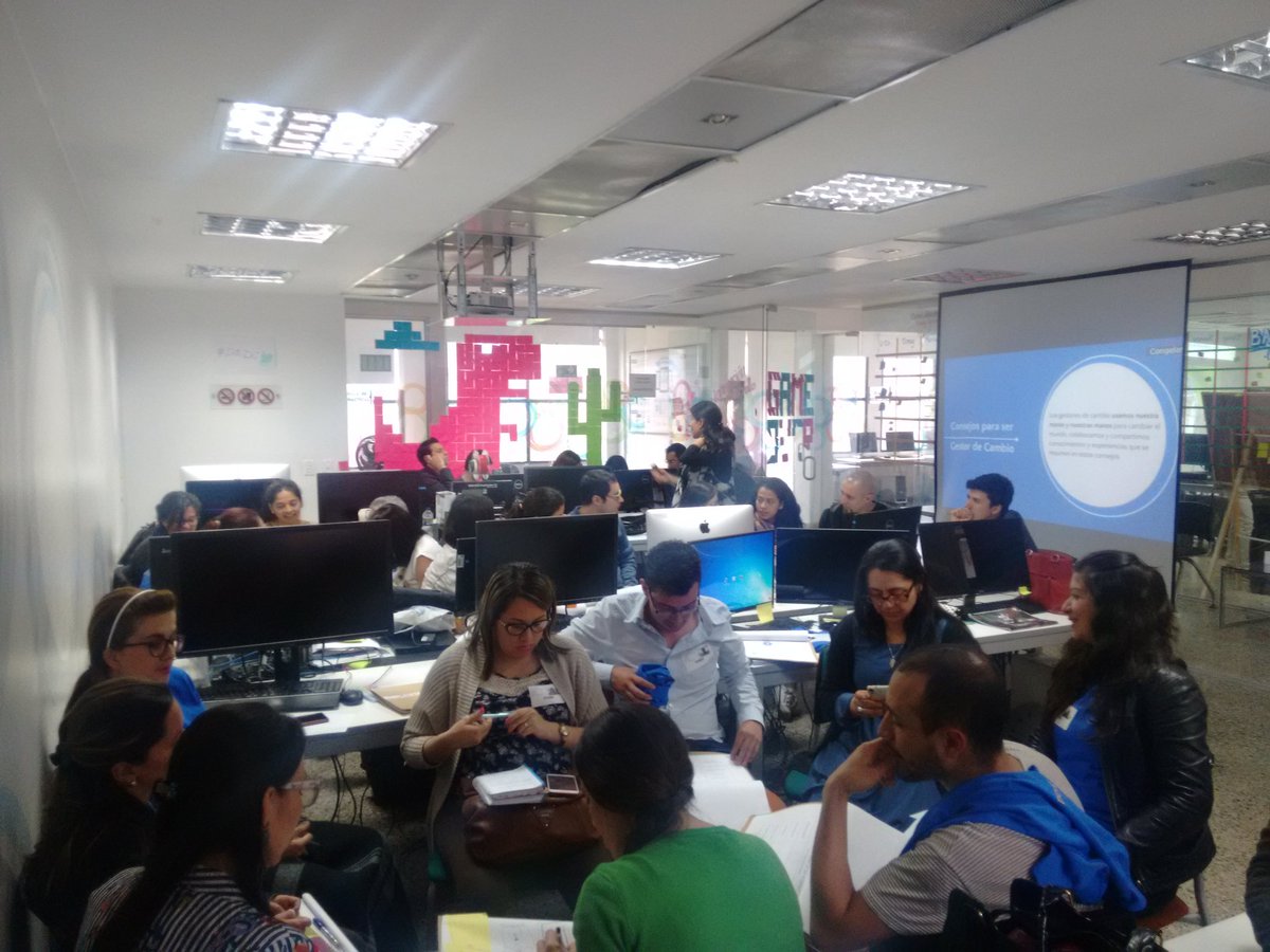 Lab101UNAL's tweet photo. Aplicamos las herramientas de la metodología GENI, con #ViveMaker_Co @Ministerio_TIC https://t.co/SJexeCihqZ