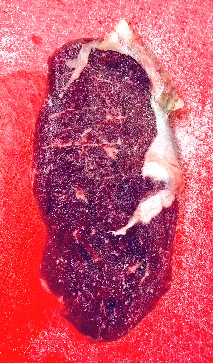 jamesroberts711's tweet photo. #NoWayNovember #TremendousThursday #stunning #DryAged #beef #sirloin #steak #1887 #British #Meat from @DanishCrownUK #TrainTwitter #restaurants @newopenings @newopenings @NewOpeningsMCR one not to leave off your #christmas #menu π₯©π₯©π₯©π https://t.co/X1ez9gnxy8