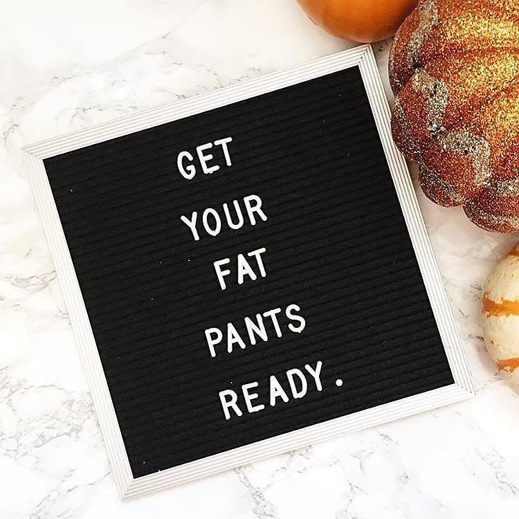 _lvr203's tweet photo. Happy Thanksgiving!📷#pinterest 
What's your fave Thanksgiving tradition?
.
.
.
.
.
.
.
.
#communityovercompetition 
#tnchustler 
#caffinateandconquerer 
#bandoweekend 
#abmlifeiscolorful 
#createcultivate 
#hustlehard 
#girlgang 
#ihavethisthingwithc… https://t.co/hwCyALZa6u https://t.co/L8dqxXaxjP