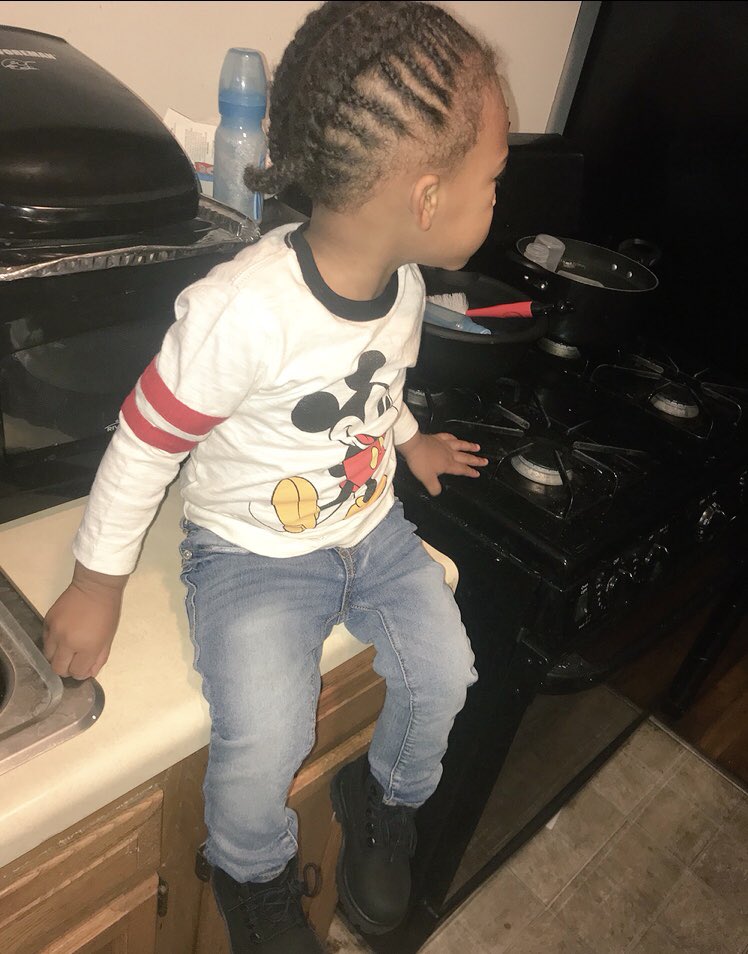 100415__'s tweet photo. He’s my heart literally beating outside of my chest happy thanksgiving daddy🤞🏽👶🏽❣️ https://t.co/0p03J2K35R