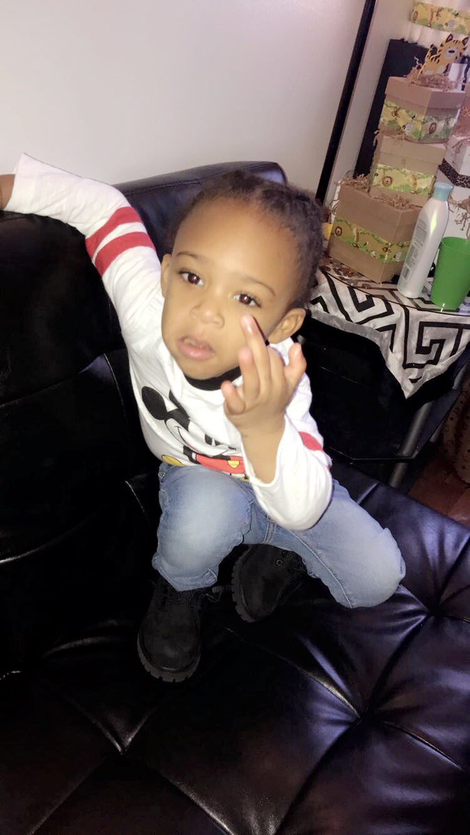 100415__'s tweet photo. He’s my heart literally beating outside of my chest happy thanksgiving daddy🤞🏽👶🏽❣️ https://t.co/0p03J2K35R